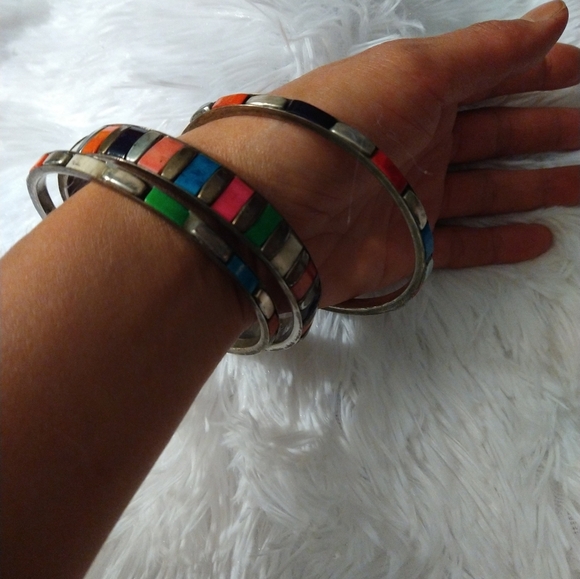80s style colorful bangle bracelets - Picture 2 of 15